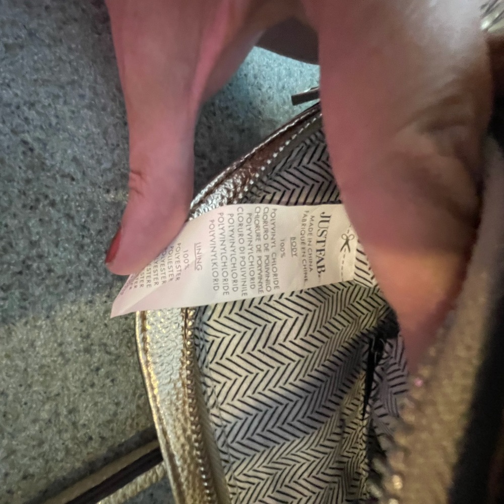 Justfab Gold pebbled vegan leather shoulder bag crossbody - Picture 7 of 11